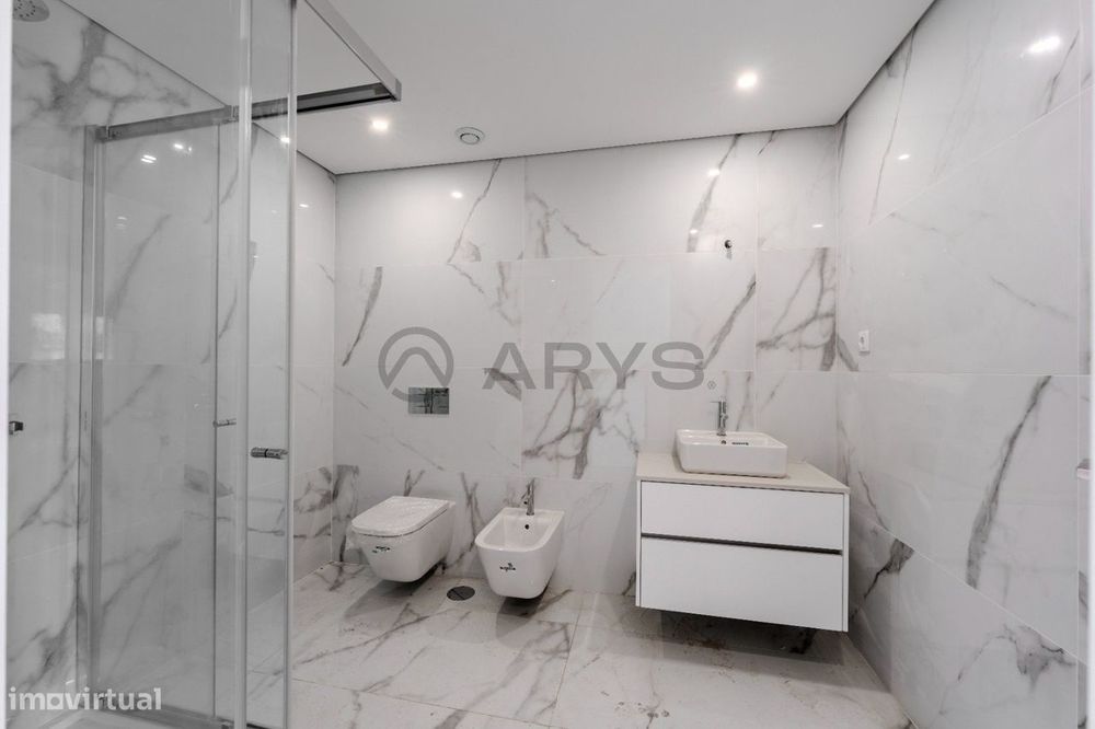 Apartamento T3 em São Vicente, Próximo ao Centro de Braga