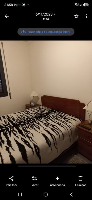Vendo cama ,estrado,mesas cabeiras