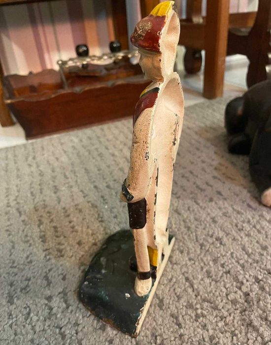 Trava portas antigos em ferro forjado