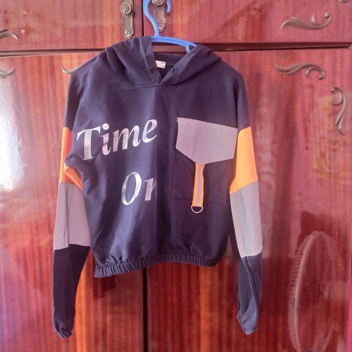 Кофта на дівчинку, 128 розмір