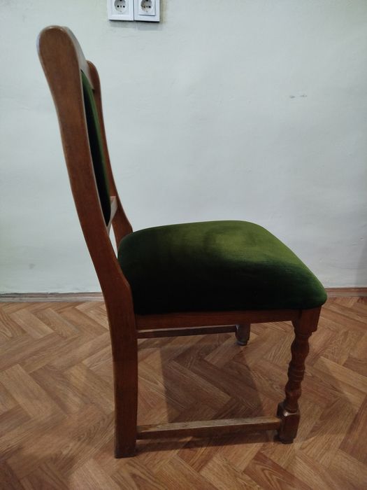 Стілець дерев'яний