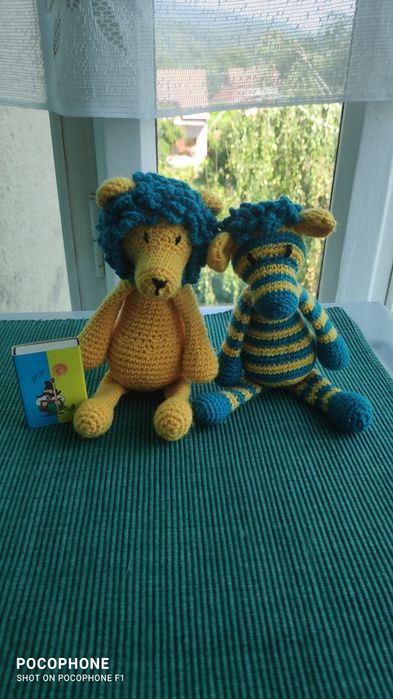 Іграшки в'язані(ручної роботи).