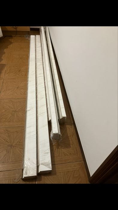 Guarnicões encaixe branco