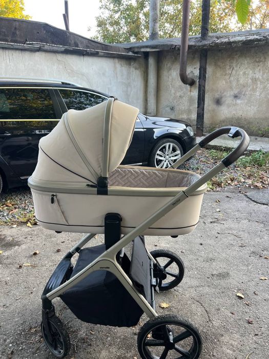 Коляска Carrello Vector 2 в 1
