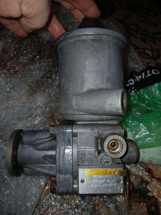 Гидроуселитель мерседес 124 м111