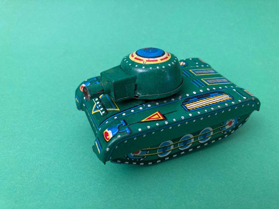 Brinquedo em chapa Tank Friction Type MF-074 Antigo