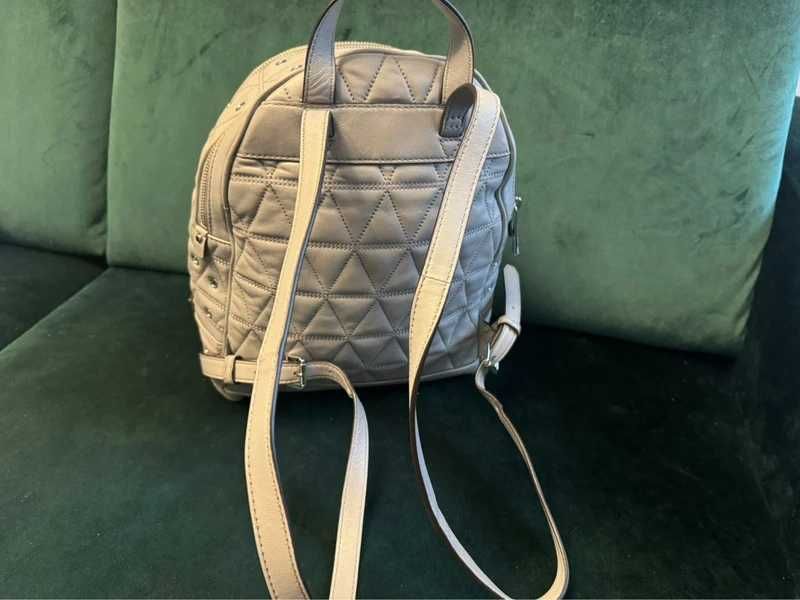 Plecak Michael Kors, szary ze srebrnymi zdobieniami