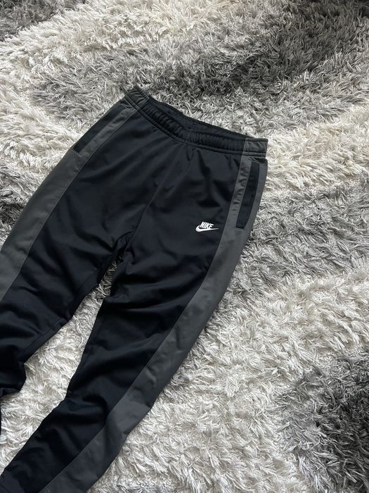 Штани Nike з нових колекцій