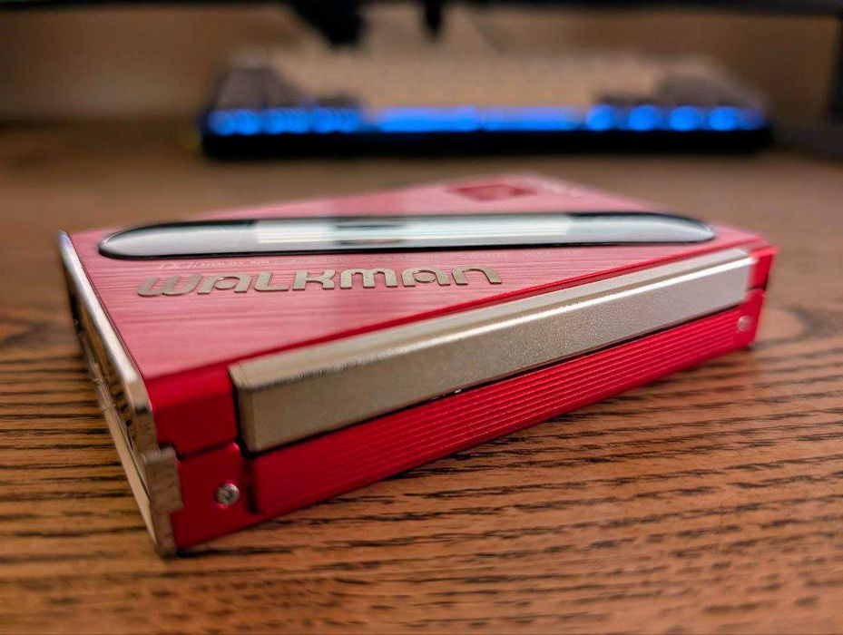 Ретро Касетный плеер SONY WALKMAN Walkman WM-101