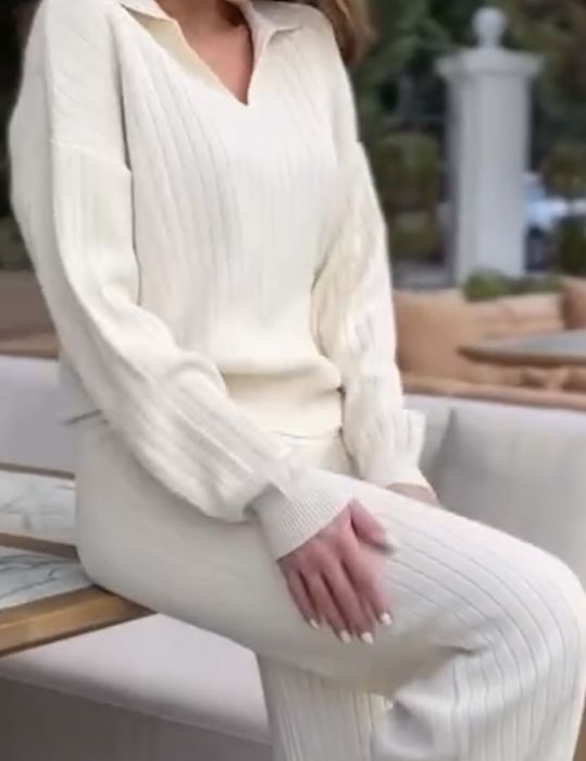 Продам шикарний костюм 2ку