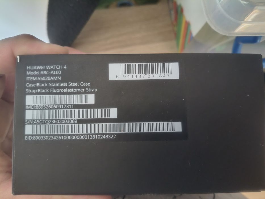 Na sprzedaż smartwatch Huawei watch 4