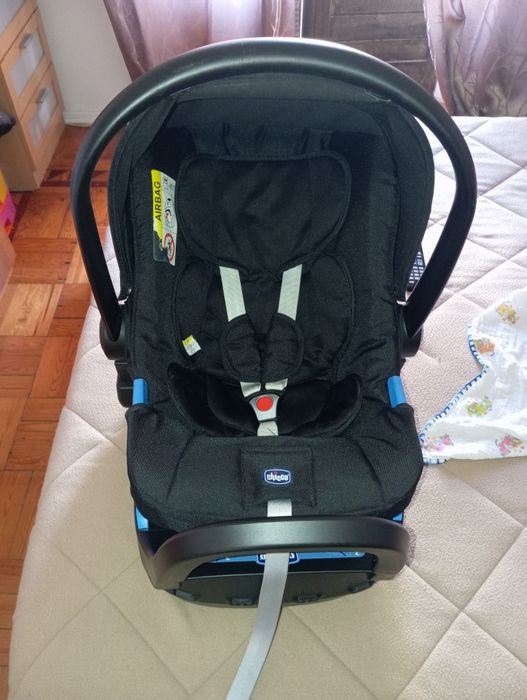 Cadeira auto Chicco Kaily com base