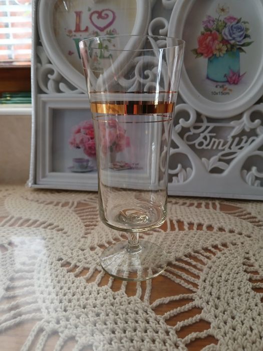 Красивий келих фужер бокал