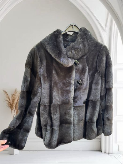 Італійська норкова шуба  pajaro в ідеальному стані брали за 2000€