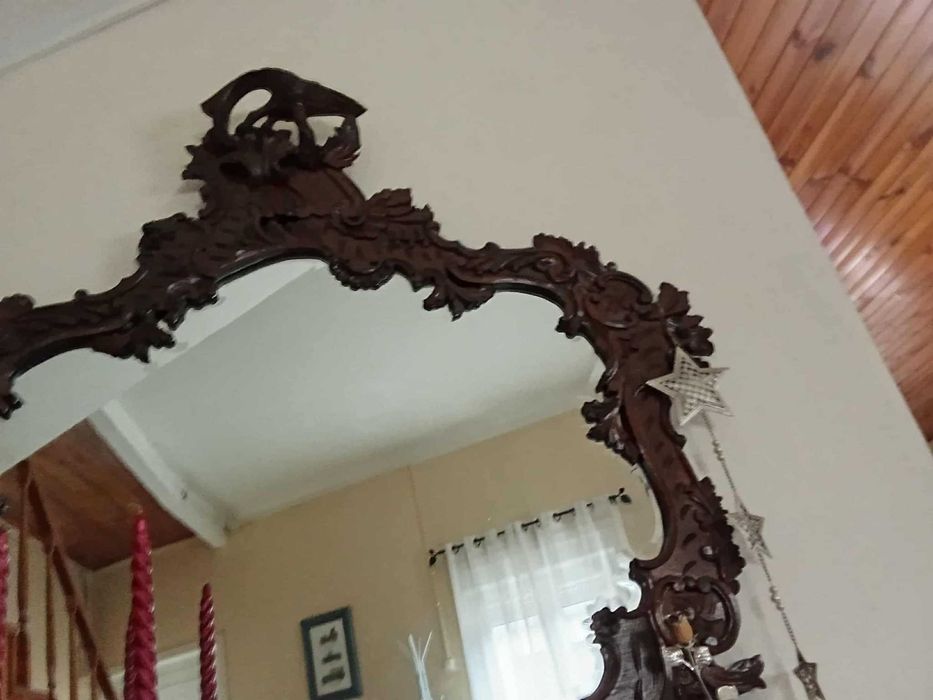 consola e espelho em madeira castanho