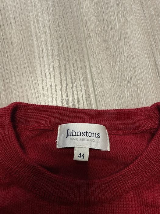 Свитер Johnstons