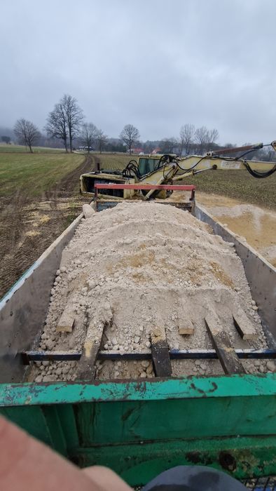 Rozrzutnik Wapna Obornika Osadu z oczyszczalni Fortschritt 088