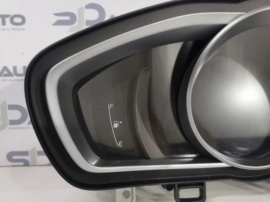 Quadrante Digital - Volvo V40 D2 + R-Design