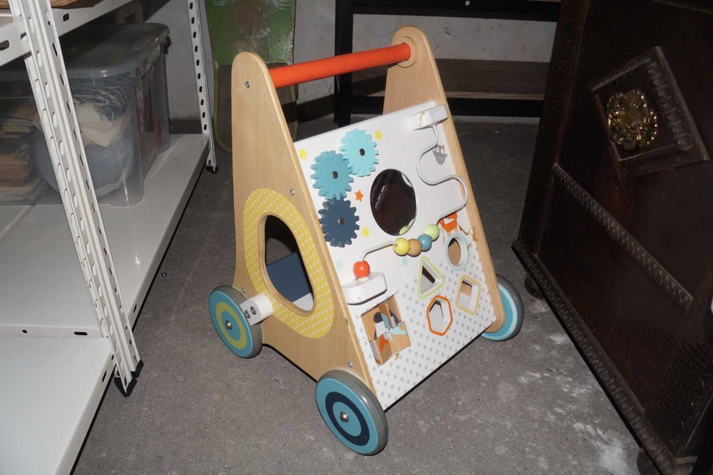 Andarilho Multiactividade de Madeira Saro 12M+ como novo.