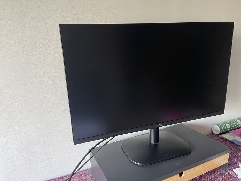 Monitor AOC 27’’