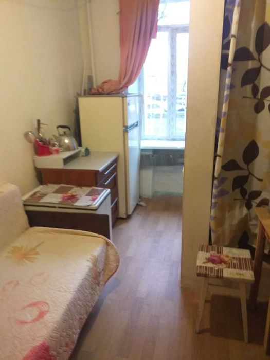 Сдам комнату  12м.кв  за  1500гр/мес.,+ свет, центр Баварии.