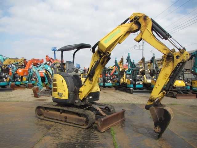 Гусеничный экскаватор Yanmar B3-6A