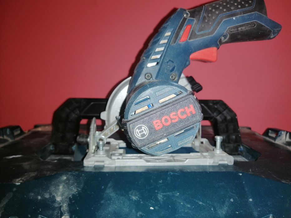 Мини пила аккумуляторная