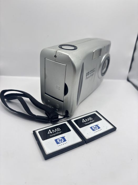 Фотоаппарат цифровий  Hewlett-Packard hp215