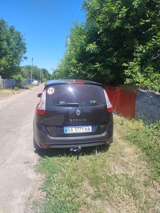 Продам машину Renault Grand Scenic 3  2012 года