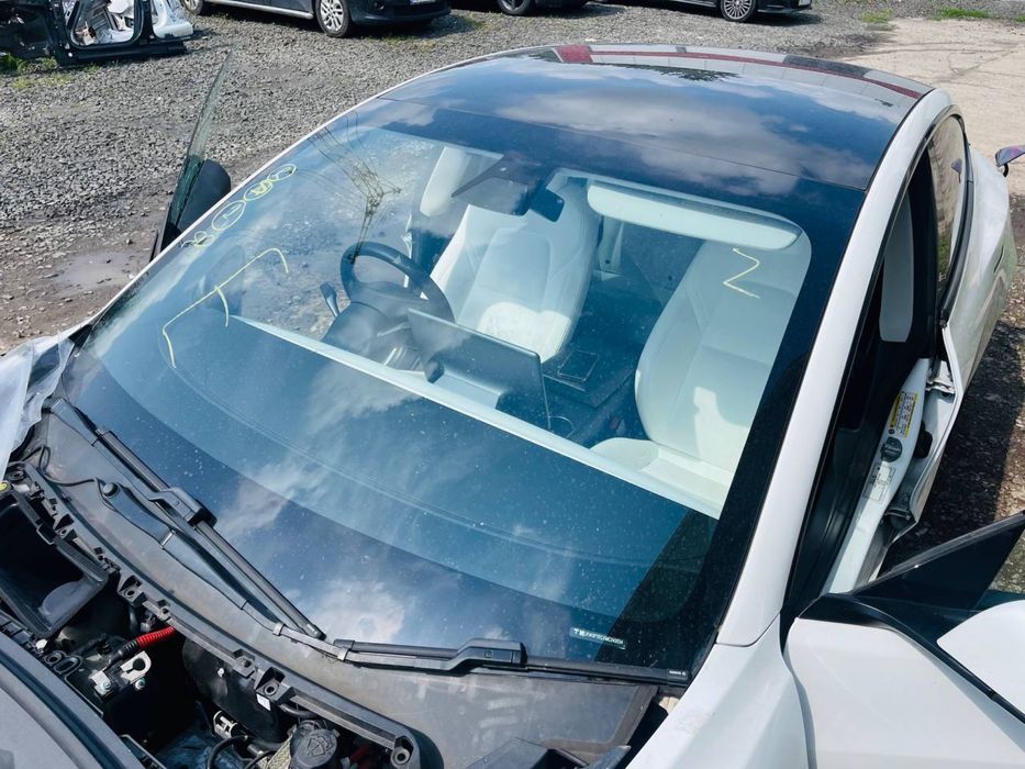 Розборка шрот Tesla 3 Тесла 3 Tesla model 3