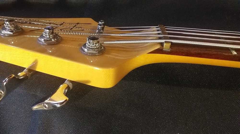 gitara basowa 5-strunowa Kamecki Custom Professional