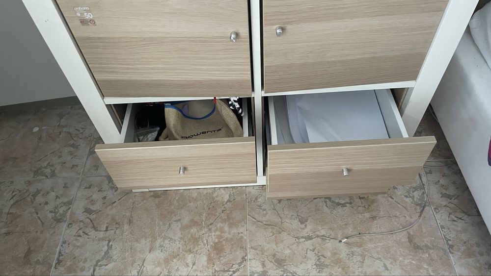 cómoda com 4 compartimentos