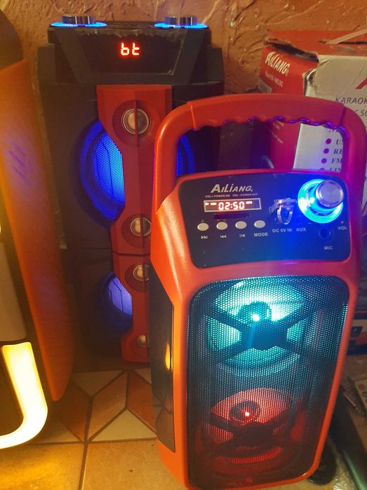 Колонка нова з мікрофоном та пультом