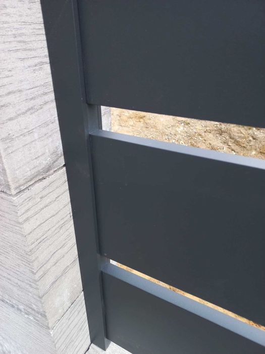 Ogrodzenie aluminiowe poziome nowoczesne HORIZONTAL 200x20 aluminium