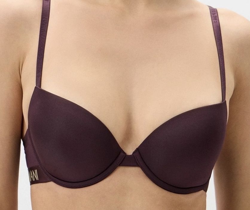 Продам бюстгальтер Emporio Armani, р. 75B.