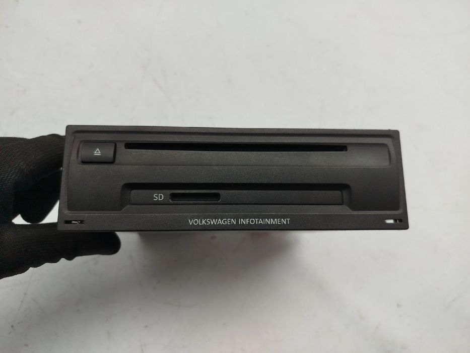 Rádio / auto-rádio VOLKSWAGEN Golf VII (5G1, BQ1, BE1, BE2)