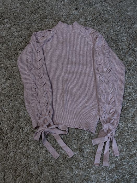 Вʼязаний светр.