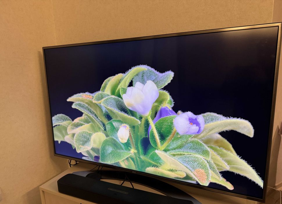 Телевізор LG 55UH668V 4K Smart український Magic Remote