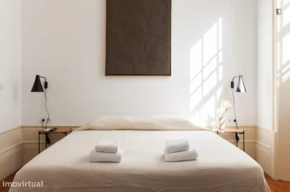 Quarto - localizado em Massarelos Porto