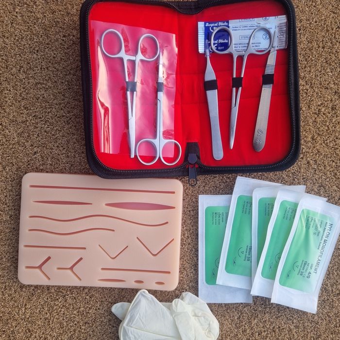 Хірургічний тренажер. Навчальний набір для накладення швів фантом шви
