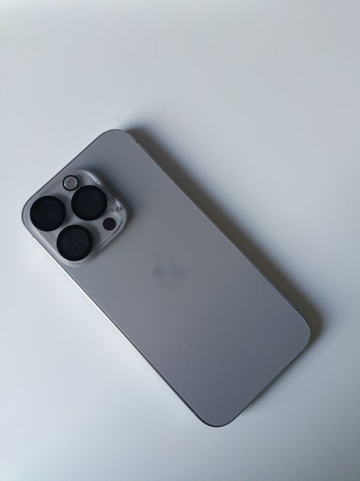 iPhone 15 pro 89 kondycji stan idealny