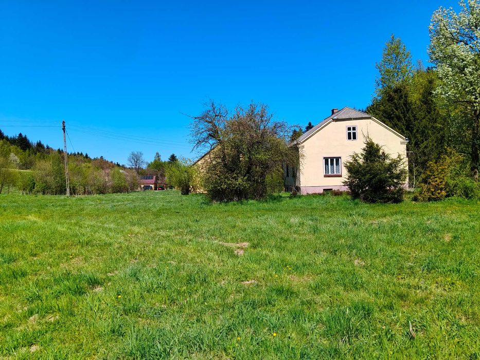 Dom z działką na sprzedaź