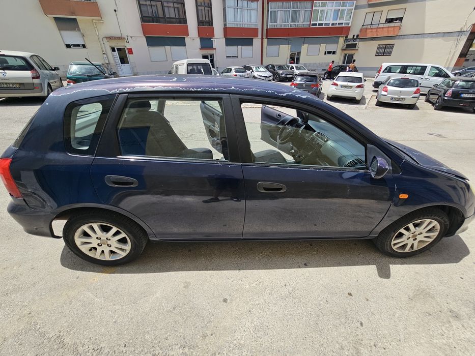 Honda Civic 1.4 (sem garantia)