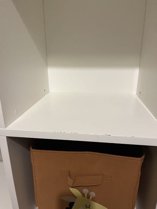 Armário de cubos e gavetas