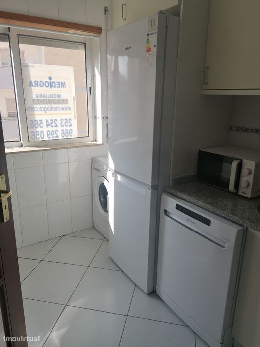 T1 todo mobilado sem garagem em Lamaçães