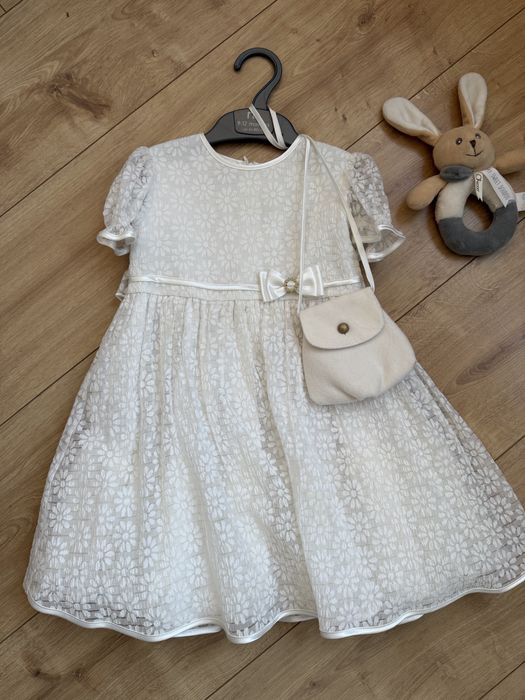 Стильна святкова молочна сукня для дівчинки від Anna S на 3 роки