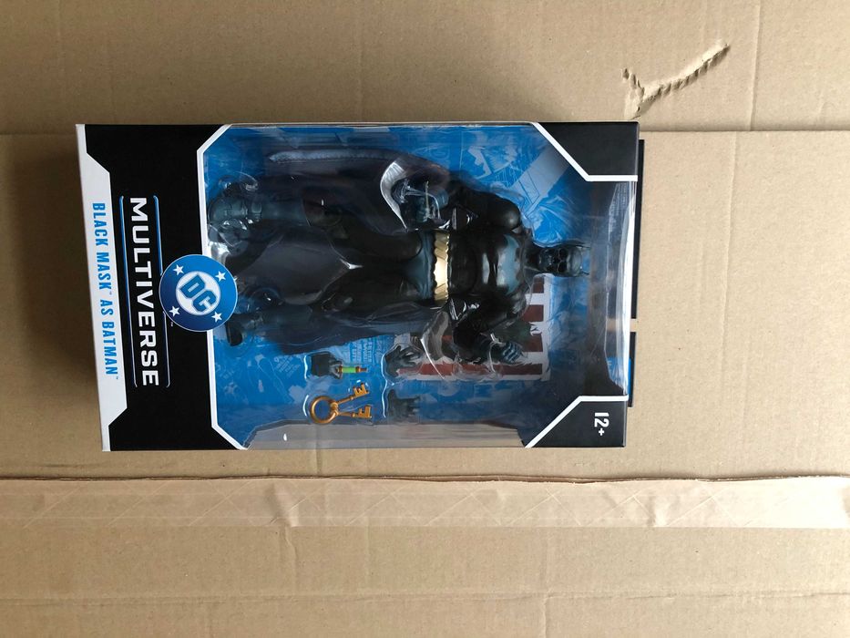 DC Multiverse Action Figure Black Mask as Batman (Beneath the Mask)