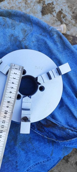 поворотный стол и резцидержка