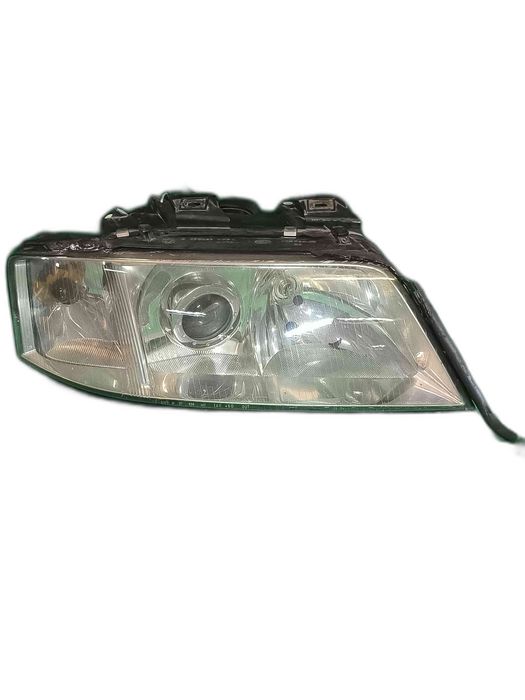 Ótica / Farol Direito AUDI A6 C5 148474 (OEM)