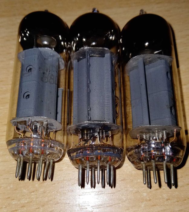 радиолампы 6Н7С 6П36С 6Н14П 6Ф12П СГ4С 3Ц22С 6Ф5П 6Ж3П